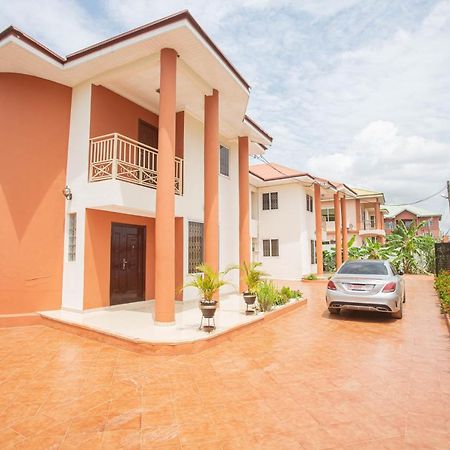 Accra Luxury Homes @ East Legon Екстер'єр фото