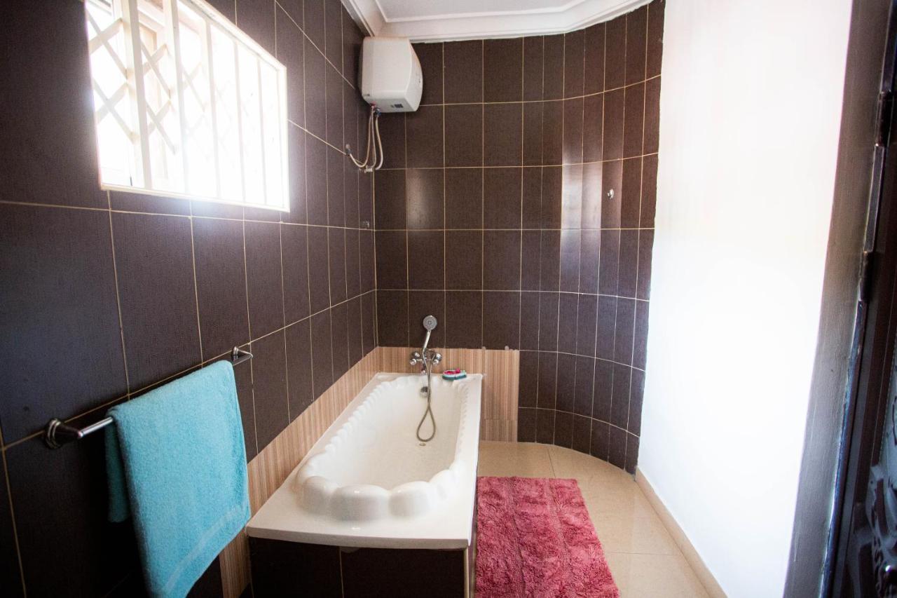 Accra Luxury Homes @ East Legon Екстер'єр фото